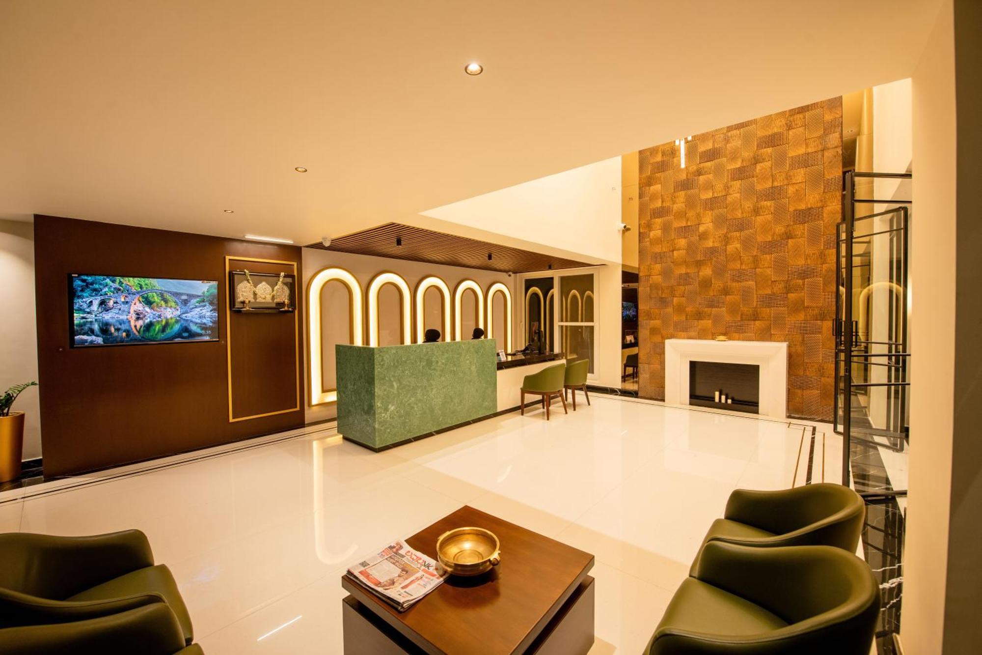Hotel Mysore Radiance Exterior foto