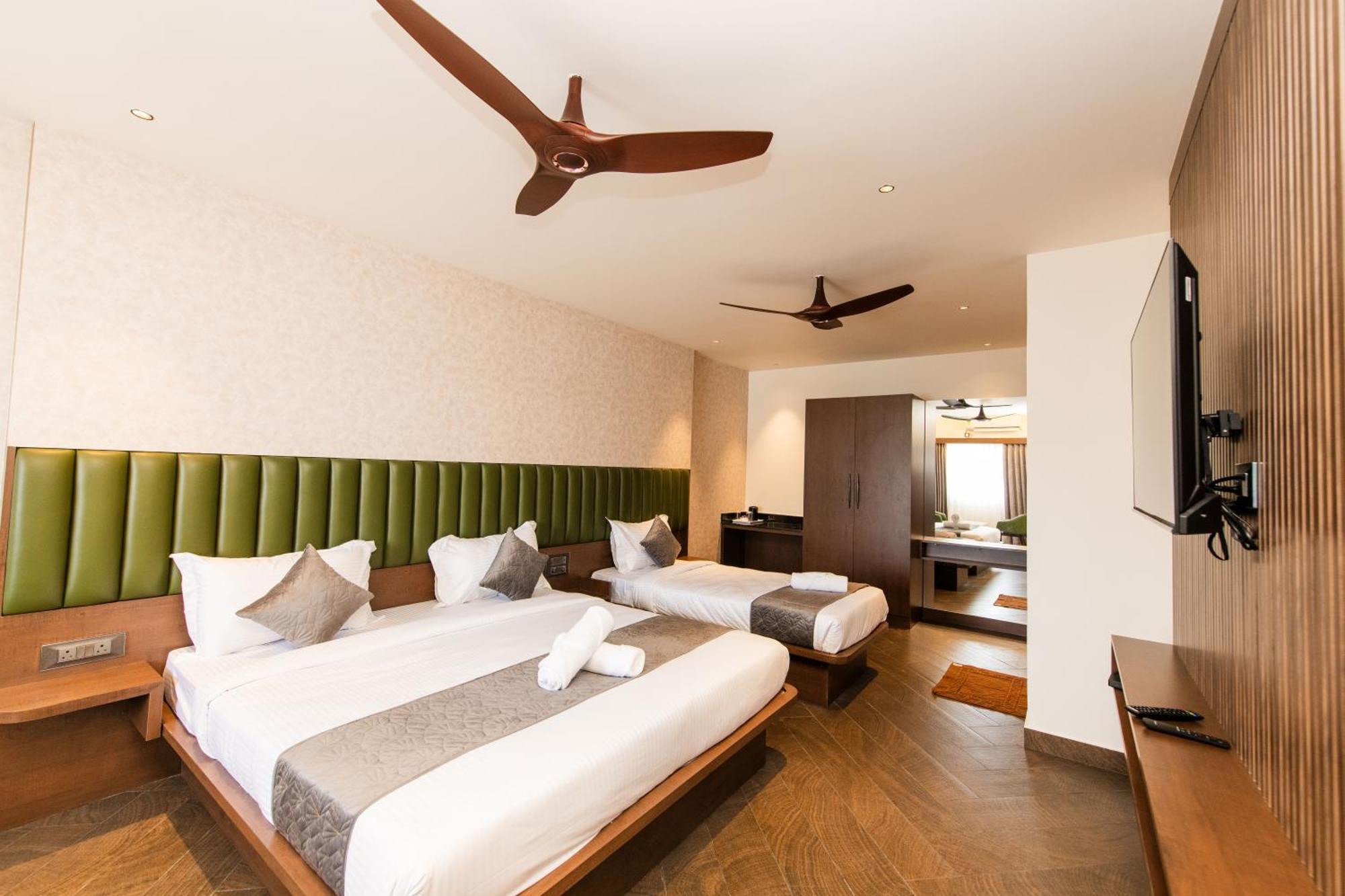 Hotel Mysore Radiance Exterior foto