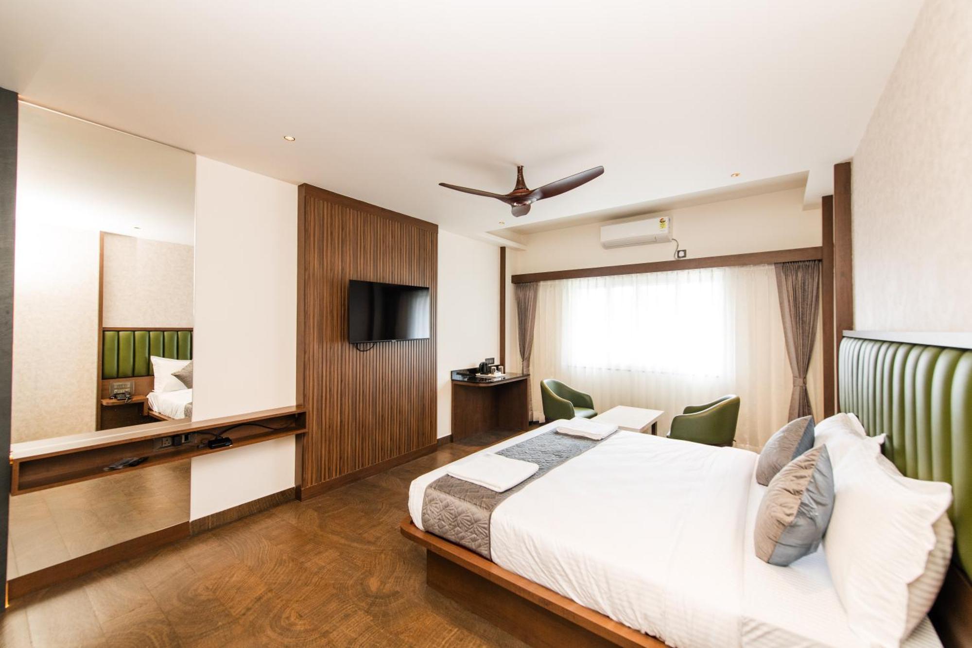 Hotel Mysore Radiance Exterior foto